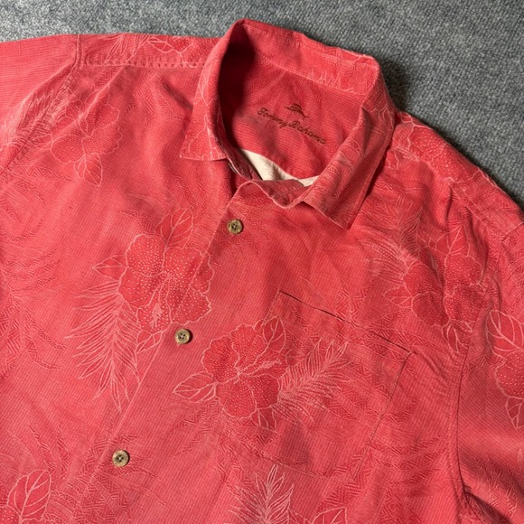 Tommy Bahama 100% Silk Red Floral Camp Shirt XL | Vintage Hawaiian Luau - Picture 1 of 8